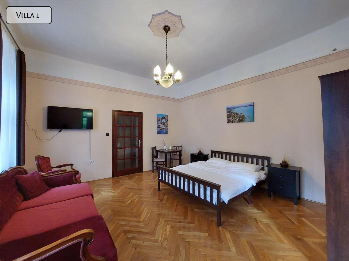 שיופוק Gosztonyi Villa מראה חיצוני תמונה