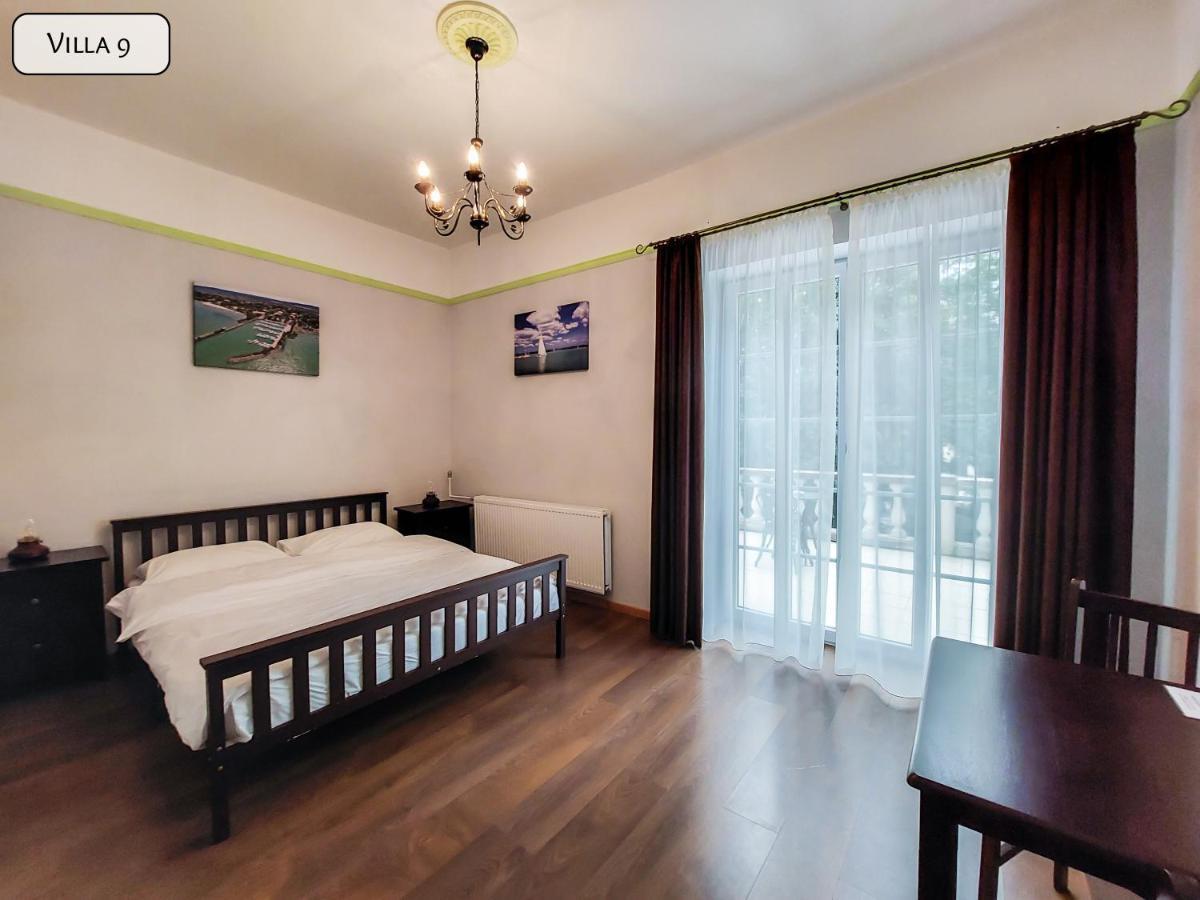 שיופוק Gosztonyi Villa מראה חיצוני תמונה