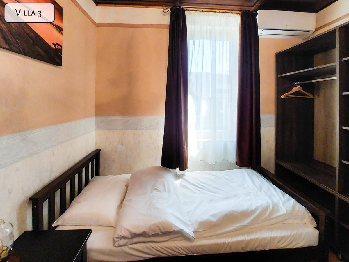 שיופוק Gosztonyi Villa מראה חיצוני תמונה
