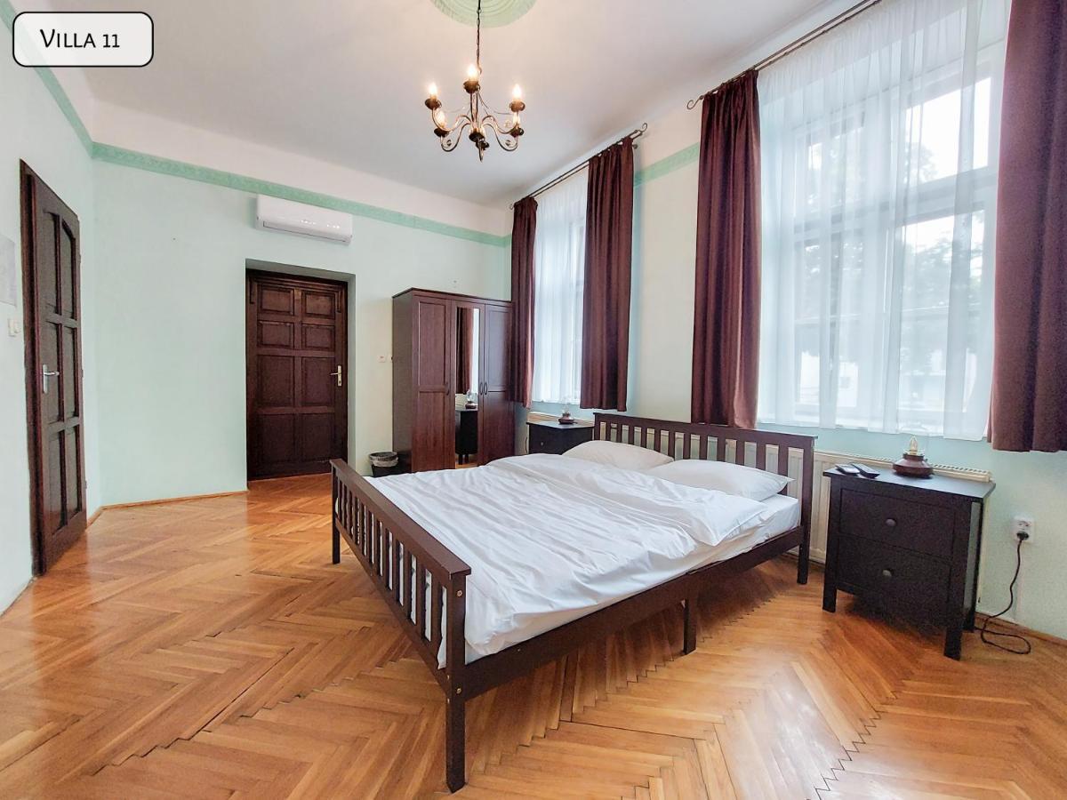 שיופוק Gosztonyi Villa מראה חיצוני תמונה