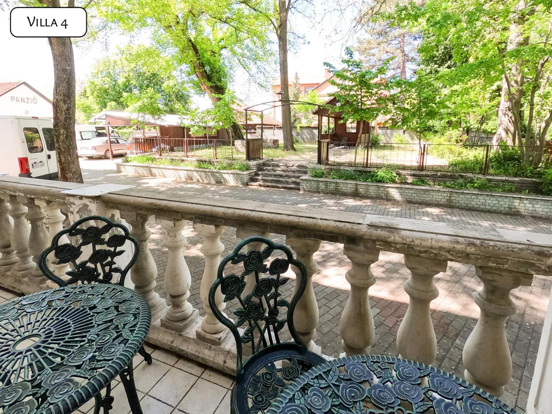 שיופוק Gosztonyi Villa מראה חיצוני תמונה